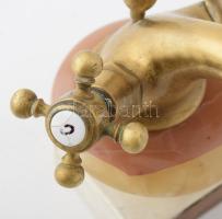 Nagy András (1946-): Nessie. Ready-made applikáció, jelzett, m: 20,5 cm