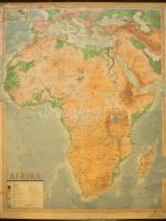 [Térkép] Afrika. Iskolai falitérkép. Mértéke: 1 : 6,000,000. (1955) Budapest, 1955. Kartográfiai Vállalat (Offset-nyomda). Színes térkép, mérete: 1620x1360 mm egy 1770x1360 mm méretű térképlapon.  Összesen 2000 példányszámban megjelent, az Oktatásügyi Minisztérium által engedélyezett iskolai falitérkép, lajstromszáma: 842/853/59-1955/VI. Az adatok szerkesztése 1955. május 31-én zárult. Domborzati, vízrajzi Afrika-térképünk politikai határokat is feltüntet a függetlenedési folyamat kezdetén álló Afrikáról. Térképünk készülte idején Afrika döntő része gyarmat, francia, angol, belga, spanyol és portugál főhatalommal. Függetlennek csupán Egyiptom, Etiópia, Libéria és Dél-Afrika mondható. Észak-Afrikában a spanyol partokkal szembeni részeket leszámítva Párizs igazgatja Francia-Nyugat-Afrikát és Francia-Egyenlítői-Afrikát, tőle délre a belga Kongó, majd a portugál Angola és Mozambik következik, Kelet-Afrikában pedig Szudántól Becsuánaföldig a brit Nemzetközösségbe tartozó, lazábban irányított gyarmatok sorakoznak. Térképünk politikai része kimondottan hamar avult, hiszen 1956-ban Marokkó, Tunézia és Szudán kiáltotta ki függetlenségét (ez jobbára az addigi báb uralkodó elűzésével társult), a további hat évben pedig a francia, a belga területek függetlenedésével Észak-, Közép- és Kelet-Afrika az önállóság - helyenként polgárháborúba torkolló - útjára lépett. Színes térképünkön színkódolt domborzati és vízrajzi részletek, település- és közlekedéshálózati részletek, hajózási útvonalak. A ritkás településhálózat egyben a kontinens népességrobbanás előtti helyzetére is utal. Jelmagyarázat a bal alsó sarokban, a bal felső sarokban a Zöld-foki szigetek azonos mértékű térképe. Térképünk közepén, illetve bal felső sarkában kisebb sérülés, minimális hiánnyal, két oldalt apró sérülések, a térkép hátoldalán illesztések. Jó állapotú térképlap, vászonra kasírozva, alsó és felső térképléccel.