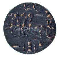 DN Bronz antik motívumos érem, előlapon balra néző portréval, hátlapon quadriga (35mm) T:XF