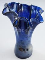 Fodros üveg váza, irizáló festéssel. Formába öntött, alján kis pattogzással 24 cm
