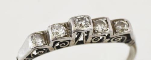 Arany (Au) 14K fehérarany gyűrű 5 db 0,05 ct (össz 0,25ct) kővel, jelzés nélkül, méret: 58, bruttó: ...