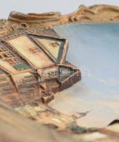 Julius Greiner &amp; Sohn Bodenbach fajansz relief dísztál. Bad Sooden a Werra. Kézzel festett, ...