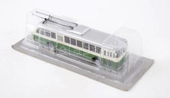 PULLMAN SERIE 800 fém makett troli, tartótokjában, h: 15 cm