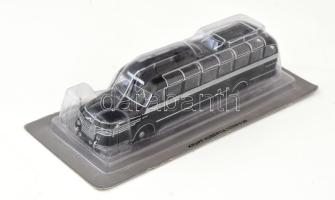 Krupp Hubertia Titan 0 80 fém makett busz tartótokjában, h: 16 cm