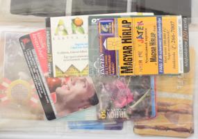 Vegyes telefonkártya tétel, berakóban, kb. 40-50 db.