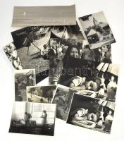 cca 1950/70, 12 darab jelzett és jelzetlen sajtófotó, klf méretben, 30x40 cm alatt