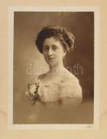 cca 1910 Férj és feleség portréja, 2 db fotó, Uher Ödön ceruzával jelzett felvételei, kartonra kasír...