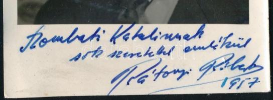 Rátonyi Róbert (1923-1992) autográf dedikációja az őt ábrázoló fotón 6,5x10 cm