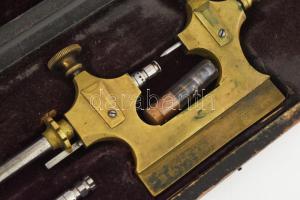 cca 1900, Francia órás szerszám, bársonybéléses sérült tokjában