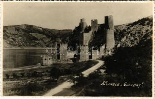 Galambóc, Golubac; ruinele. Foto Miklós (Orsova) / várrom / castle ruins. photo (gyűrődés / crease)