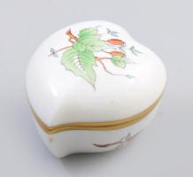 Herendi hecsedli mintás szív alakú bonbonier, jelzett, h: 8 cm