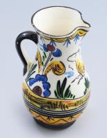 Díszkancsó, ugró ló mintával, mázas fajansz, kis sérülésekkel, mázrepedéssel, m: 16 cm