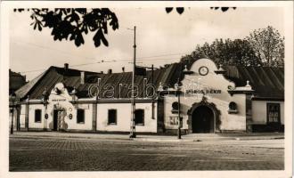 1943 Budapest I. Vörös Béka söröző és étterem, Rana Rossa, "Esténként gödöllői Vidák Sándor cigányzenekara muzsikál". Krisztina körút 109.