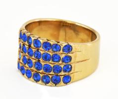 Aranyozott ezüst (Ag) gyűrű, kék kövekkel kirakott, m:55, jelzett, 7,1g