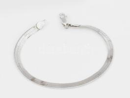 Ezüst (Ag) lapos kígyószemes karkötő, h: 18,5 cm, jelzett, 4g