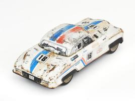 Lemezárugyár Packar Patrician Rallly lendület autó, korrodált, h: 24 cm