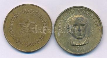 Kanada DN(1967) "A kanadai konföderáció századik évfordulója" brass emlékérem (32mm) + DN(1975) Kanada miniszterelnökei "Wilfrid Laurier - Ottawa Canada" brass bevonatú Zn Shell promóciós olaj zseton (32mm) T:VF, bevonat kopás Canada ND(1967) "Centennial of Canadian Confederation" brass commemorative medallion (32mm) + ND(1975) Prime Ministers of Canada "Wilfrid Laurier - Ottawa Canada" brass plated Zn Shell promotional oil token (32mm) C:VF, plated worn