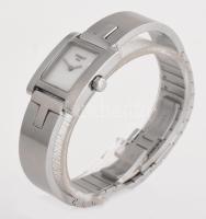Tissot női karóra, fém szíjjal, 2x2,5 cm, működik, dobozában