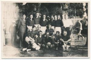 1935 Sepsiszentgyörgy, Sfantu Gheorghe; Klinger SE, labdarúgócsapat, focisták / Klinger Saint George Romanian football team. sport photo (8,6 x 5,6 cm) (fl)