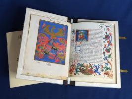 Missale. Az Országos Széchényi Könyvtár Cod. Lat. 221. jelzetű Úti misekönyvének hasonmása. (Számozott.) (Budapest, 1989. Helikon Kiadó - Kner Nyomda, Békéscsaba). 37 + [1] levél; 29 + [3] p.; 3 + [1] p. + 1 melléklet (egyleveles színes miniatúranyomat). Kolofon: "A kiadvány az Országos Széchényi Könyvtár Cod. Lat. 221. jelzetű kódexének hasonmása, amelynek kötése megegyezik az eredetivel. A kódexlapokról a fényképfelvételeket Rafael Csaba készítette. A színre bontás a bécsi Globus Nyomda munkája. A hasonmás kiadás Szántó Tibor tervei alapján készült. Megjelent 5,80 ív terjedelemben, Ikonofix papíron. Ez a kiadás a különleges könyvek gyűjtői számára készült 2000 számozott példányban. Ez a 8. számú példány." Aranyozott, színes miniatúrákkal ékesített, latin nyelvű úti misekötetünk eredetije 1500 körül készült Wertheim-i Erasmus (1456-1509) német gróf részére. Az úti misekönyv nem csupán áhítatos elmélkedések céljára szolgált, hanem értékes, nagy presztízsű, könnyen hordozható vagyontárgyként is funkcionált, eredetijét is védelmező fatokban hordozták. A 37 levél terjedelmű úti misekönyv első előzékén a megrendelő gróf nevének feltüntetése. A pompás kivitelű kódex Jankovich Miklós (1772-1846) műgyűjtő, történész gyűjteményéből került az OSZK állományába. Kódexhasonmásunk mellett külön füzetben szerepel a Soltész Zoltánné által írt, 29 oldal terjedelmű kísérőtanulmány, illetve annak német nyelvű kivonata. A kódexhasonmás könyvteste a hordozó tokhoz erősítve, hasonmásunk utolsó hat levelének fűzése meglazult. Fűzve, álbordázott, félbőr kiadói fatokban, oldalt sárgaréz kapcsokkal, színes, illusztrált kiadói mappában. Szép példány.