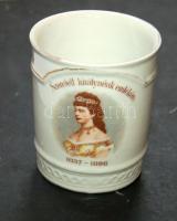 cca 1900 Erzsébet királyné porcelán emlékbögre (alján vékony repedés) / Sissy memorial chinaware mug (small rupture)