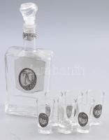 Pálinkás szett, 6 pohárral, szilvamintás díszítéssel, m: 7-24 cm