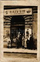 Budapest VI. Baly Róza Mária szűcs és szőrmeáru raktára, alapíttatott 1900. Alkalmazottak az üzlet előtt. Nagymező utca 49. photo (fa)