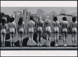 cca 1971"Felismerési verseny a nudibálon", szolidan erotikus felvétel, 1 db modern nagyítás, jelzés nélkül, 15x21 cm