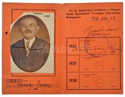 1936. "MDEOSZ (Magyar Dalegyletek Országos Szövetsége)" festett bronz dalos jelvény (23x35...