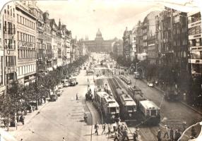 [Kézirat] Sipos Ferenc (Sipos II.) 77-szeres válogatott labdarúgó prágai üdvözlete a magyar válogato...