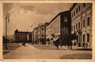 1912 Besztercebánya, Banská Bystrica; Fő téri részlet, hotel, Metulinszki, Löwy Jakab, Dragonszky József üzlete. Havelka József kiadása / square, hotel, shops (kis szakadás / small tear)