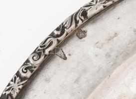 Ezüst (Ag) tálca, virágmintás peremmel. Dianás jelzéssel. 480 g 39x19 cm