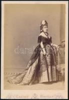 cca 1865 Hölgy egész alakos portréja, keményhátú fotó Borsos József pesti műterméből, vágott karton, 15,5×10,5 cm