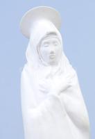 Melocco Miklós (1935-): Madonna. Biszkvit kerámia, jelzés nélkül. hibátlan 37 cm