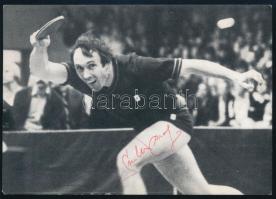 Dragutin Šurbek (1946-2018) világ- és Európa-bajnok horvát asztaliteniszező autográf aláírása őt ábrázoló képen, 10,5x15 cm / Autograph signed photo of Dragutin Šurbek (1946-2018) Croatian table tennis player