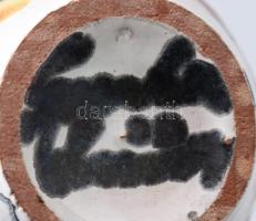 Gorka Lívia (1925-2011): Csíkos váza. Kézzel korongozott, hajszálrepedéssel m: 18 cm