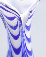 Kék hullámos váza. Cseh hutaüveg, anyagában színezett, hibátlan 33 cm