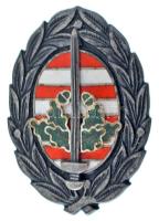 DN "Zrínyi Miklós Katonai Akadémia - Hadműveleti Akadémiai jelvény" zománcozott fém sapkajelvény (46x33mm) T:XF
