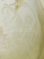 Bohemia kristály váza napozó lány dekorral, formába öntött, anyagában színezett, kis karcokkal 20 cm