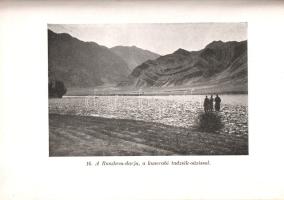 Prinz Gyula: 
Utazásaim Belső-Ázsiában. Nagy-Turán földrajzi ábrázata.
Budapest, 1945. Renaissance...