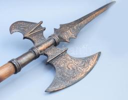 Alabárd. Bronz és fa 130 cm