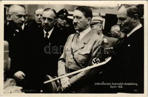 Internationale Automobil- Ausstellung Berlin 1936 / Adolf Hitler at the International Automobile Exhibition in Berlin. Fot. Heinrich Hoffmann (EK)