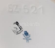 Hollóházi Szász Endre által tervezett mintával díszített porcelán váza. Matricás, jelzett, hibátlan,...