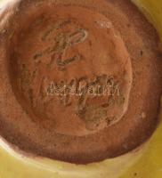 Gorka Lívia (1925-2011): Zöld-fehér tálka. Mázas kerámia, jelzett, hibátlan 21x14 cm