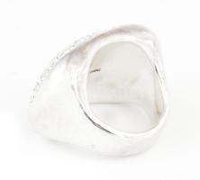 Ezüst (Ag) gyűrű apró kövekkel gazdagon kirakva, jelzett, méret: 54, bruttó: 11,4 g