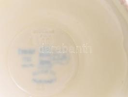 cca 1890, Zsolnay váza. Jelzett: családi pecsét, restaurált, m: 28 cm