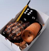 Cipősdoboznyi vegyes bolha tétel.