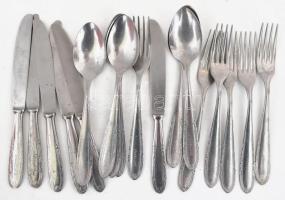 Utasellátó evőeszköz szett, 6-6 db kanál, villa és kés (össz. 18 db), mindegyiken "UTASELLÁTÓ" jelzéssel, használt állapotban, h: 17,5 - 19,5 cm