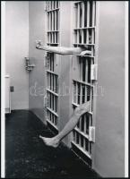 cca 1960 "Jelbeszédes üzenet a börtön szakácsának", 1 db modern nagyítás, jelzés nélkül, 21x15 cm