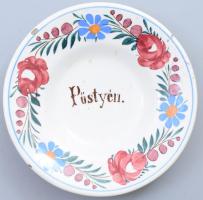 cca 1907-1909 Apátfalva mázas kőedény dísztál "Pöstyén." felirattal, jelzett, felületi sérüléssel, d: 14,5 cm